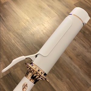 T3 Curling Iron like new!